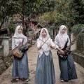 Una banda de adolescentes metaleras que machaca los estereotipos en Indonesia