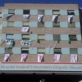750 médicos del Gregorio Marañón estallan ante Cifuentes por las graves carencias del centro