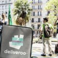 Los repartidores de Deliveroo convocan la primera huelga en España en una empresa de la "nueva economía"