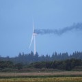 Arde la mayor turbina eólica del mundo [DK]