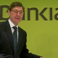 Bankia cobra 96 euros a la familia de cada cliente muerto