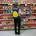 ¿Cómo ha logrado Walmart remontar las ventas y cambiar su aspecto descuidado? Pagando más a sus empleados