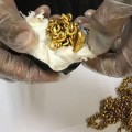 Detenido en el aeropuerto de Sri Lanka un hombre que ocultó 1 kilo de oro en su recto