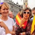 Esperanza Aguirre, pillada en la 'mani' del 'Cara al Sol'