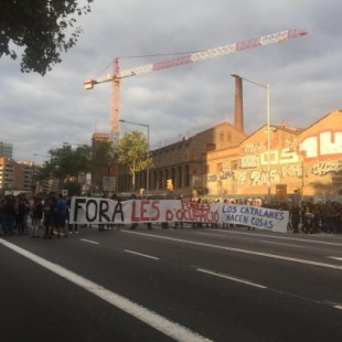 Referéndum Cataluña 1-O: Doce carreteras cortadas por manifestaciones durante la huelga general
