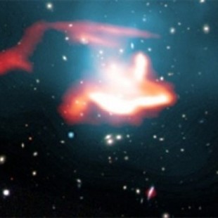 Fenómeno inexplicable en la fusión de un cúmulo de galaxias