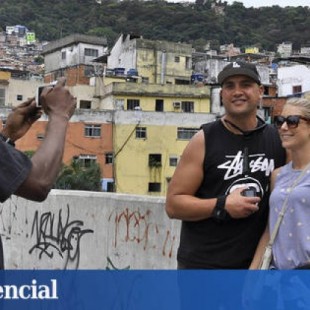 Favela tour: turistas ricos que pagan por ver de cerca los tiroteos de los pobres