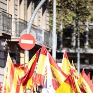 Miles de personas reclaman en Barcelona la unidad de España