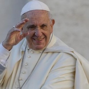Papa Francisco invita a cenar a 20 reos y dos se fugan