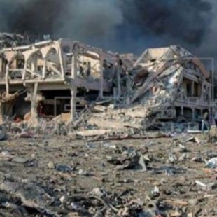Elevan a 215 el número de muertos en atentado con camiones bomba en Somalia