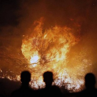 Se eleva a cuatro el número de víctimas mortales por los incendios de Galicia