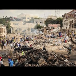 500 víctimas en el peor ataque terrorista de Somalia [ENG]