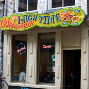 Los 'coffee shops' holandeses venderán marihuana legal cultivada por el Gobierno