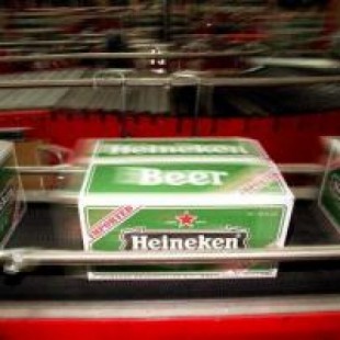 Los empleados de Heineken se aseguran por convenio 20 cajas de cerveza al año