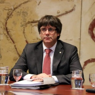 Forcadell informa a los grupos parlamentarios que Puigdemont no irá al Senado (CAT)
