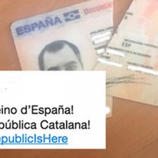 Este tío ha roto su DNI tras proclamarse la República Catalana y todo el mundo se está riendo de él