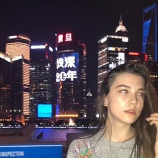 Una modelo rusa de 14 años muere tras un desfile de 12 horas