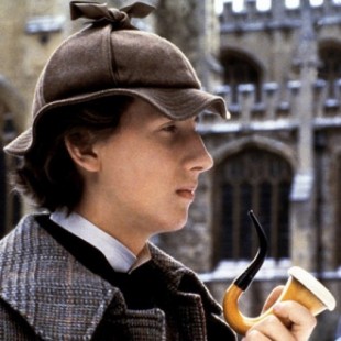 ¿Qué fue de... el joven Sherlock Holmes de 'El secreto de la pirámide'?