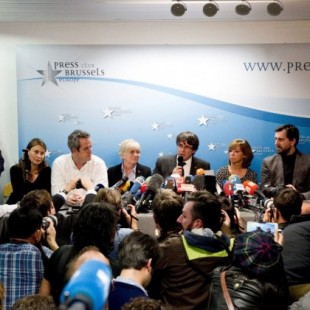 Puigdemont y varios ex-consejeros confirman que no se presentarán a la citación