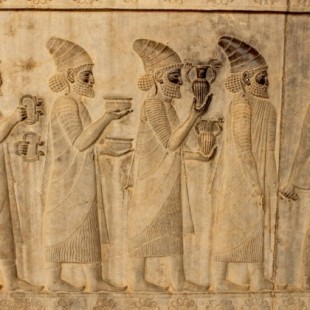 La táctica de los antiguos persas: deliberar ebrios, decidir sobrios