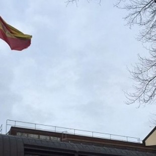 La embajada en Suecia filtra por error los datos personales de miles de españoles