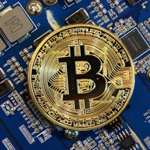 Bitcoin alcanza un nuevo récord, rompe $ 9,000