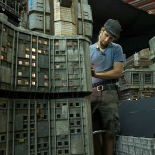 Los artesanos de los efectos especiales que han hecho los edificios de ‘Blade Runner’ o las armas de ‘Thor’