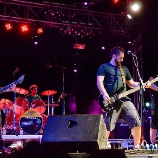 Sancionada la banda Rokavieja por pronunciar la frase “mucha policía, poca diversión” en un concierto