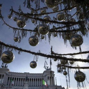 Roma prohíbe la pirotecnia en Nochevieja para no dañar a humanos y animales