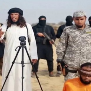 ISIS declara oficialmente la guerra a Hamas con ejecución en vídeo