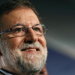 Rajoy bajo presión. Investigaciones de corrupción contra el Partido Popular de España (de)