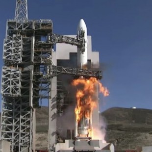 Los flamígeros lanzamientos del Delta IV o los peligros de usar hidrógeno como combustible en los cohetes
