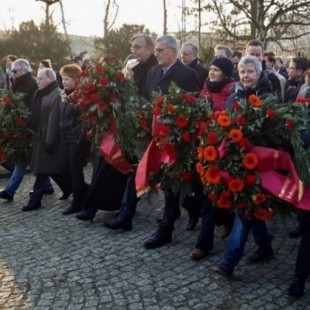 Miles de personas recuerdan en Berlín a los fundadores del Partido Comunista Alemán