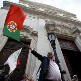 Gobierno de socialdemócratas y comunistas de Portugal reduce el paro hasta niveles de 2004 y se acerca al pleno empleo