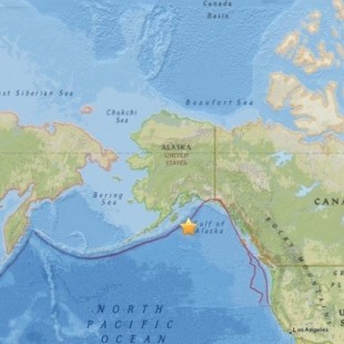 Alerta de tsunami por un terremoto de 8,2 en Alaska