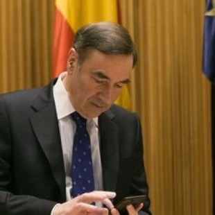 Pedro J. Ramírez aporta 21 pruebas que implican a Rajoy en la caja B del PP