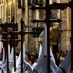 En silencio, España se ha convertido en una de las naciones menos religiosas de Europa