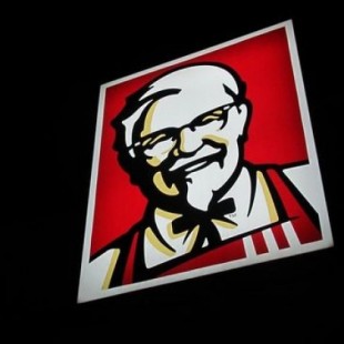 La cadena KFC cierra 700 restaurantes en Reino Unido por falta de pollo