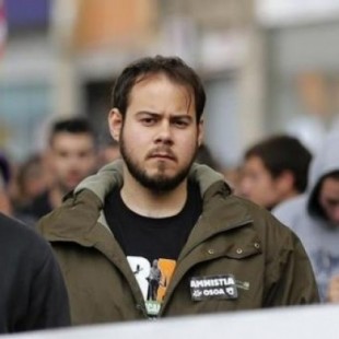 Dos años y un día de cárcel para Pablo Hasel por enaltecer a ETA y los Grapos en Twitter