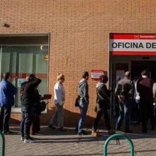 La sanidad española manda al paro a 15.000 trabajadores en dos meses