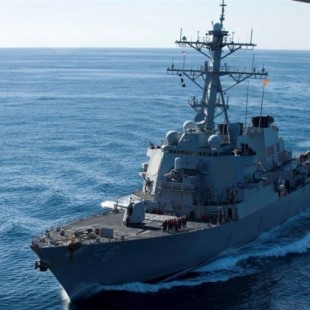 Singapur asegura que la colisión del USS John S. McCain fue causada por un "giro repentino"