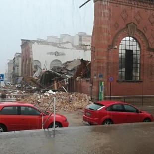 Se derrumba el Mercado de Abastos de Linares debido al temporal
