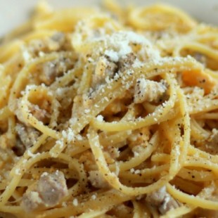 Cómo hacer espaguetis a la carbonara mejor que en ningún restaurante
