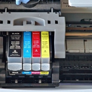 El fraude de los cartuchos de tinta: Una máquina de «imprimir» dinero