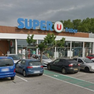 Tiroteo y toma de rehenes en un supermercado en Trèbes, Francia (FR)