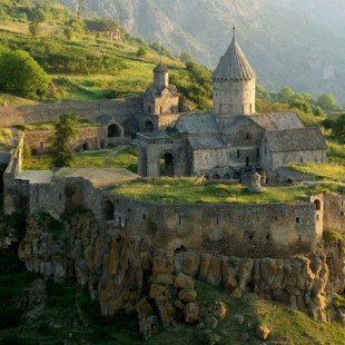 Explora Armenia: monasterios medievales en panorámicas interactivas de 360 grados [ENG]
