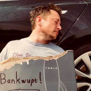 Elon Musk anuncia la 'bancarrota' de Tesla con esta foto