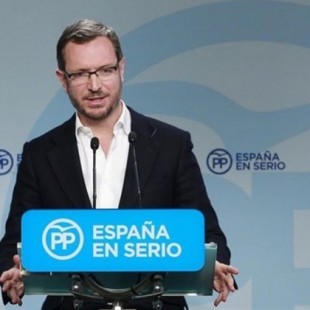 El Partido Popular modifica el currículum de Javier Maroto al reconocer que carece de un máster