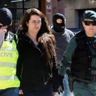 El juez rechaza imputar por terrorismo a la activista de los CDR y la deja en libertad