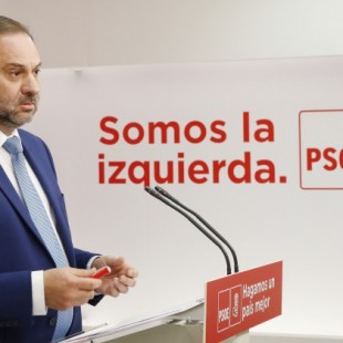 Las Juventudes Socialistas reivindican la República y el PSOE les reprende